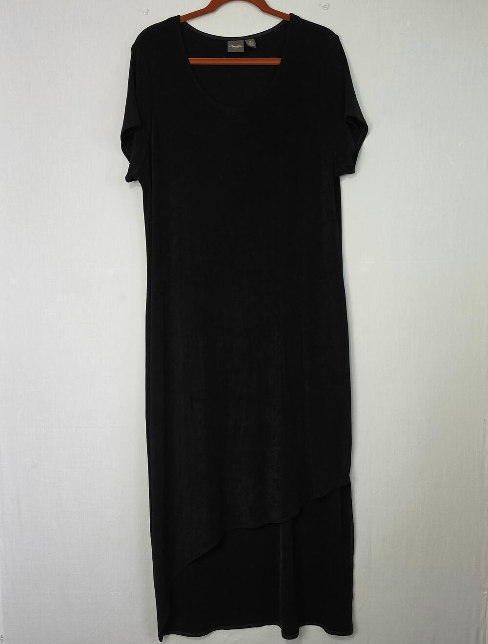 Chico's Travelers 3 Short Sleeve Scoop Sleeve Asymmetrical Midi size XL/16 Black